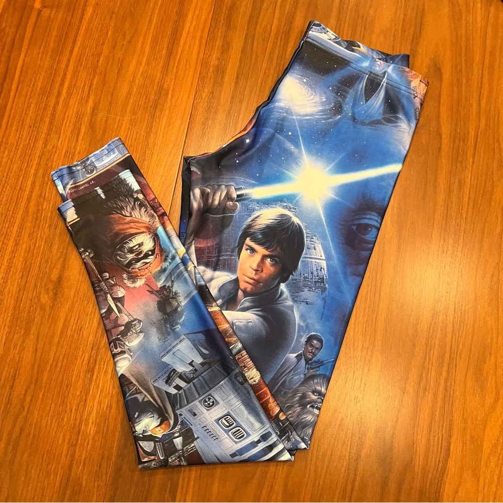 ✨Never worn✨ rare limited run Blackmilk Star Wars leggings